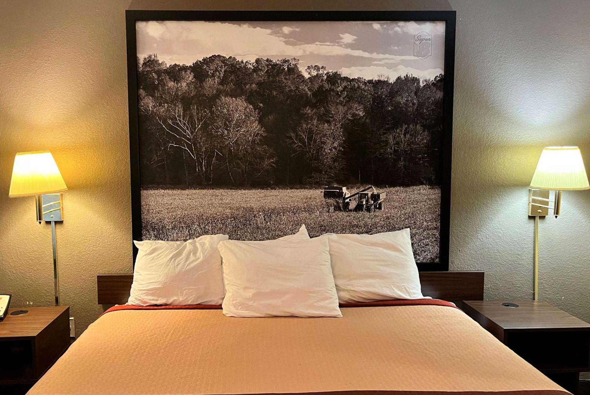 Super 8 By Wyndham Evansville North Stacer Екстериор снимка